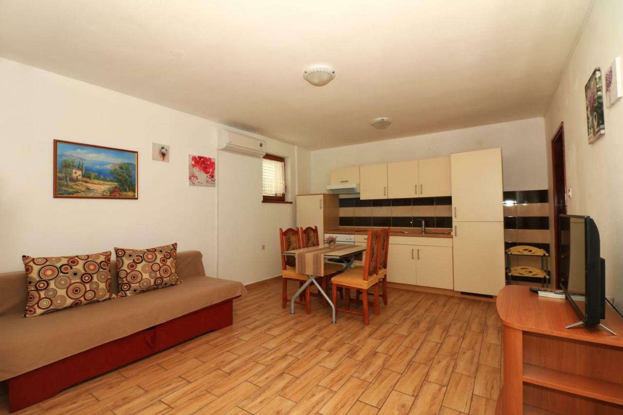 Apartments Sladana Jezera Εξωτερικό φωτογραφία